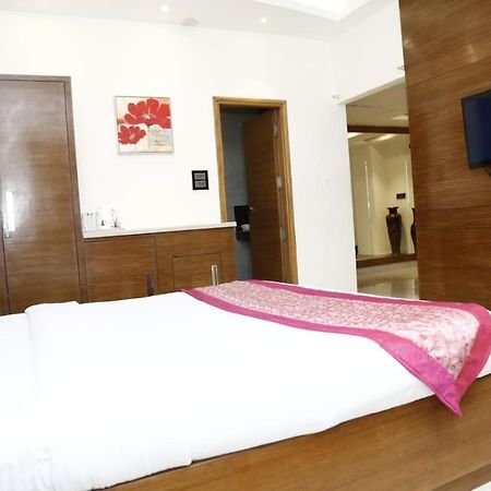 Hotel Pacific Roorkee Exterior photo