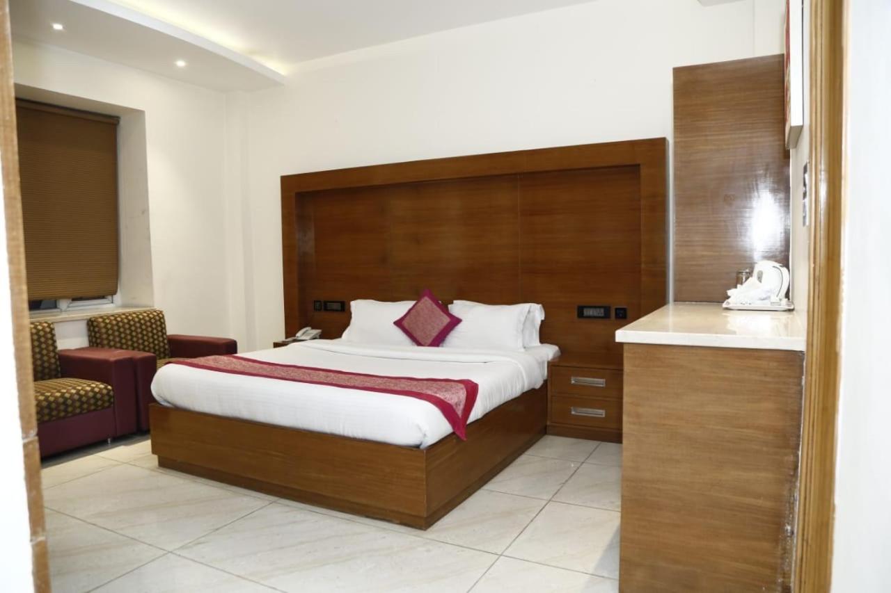 Hotel Pacific Roorkee Exterior photo
